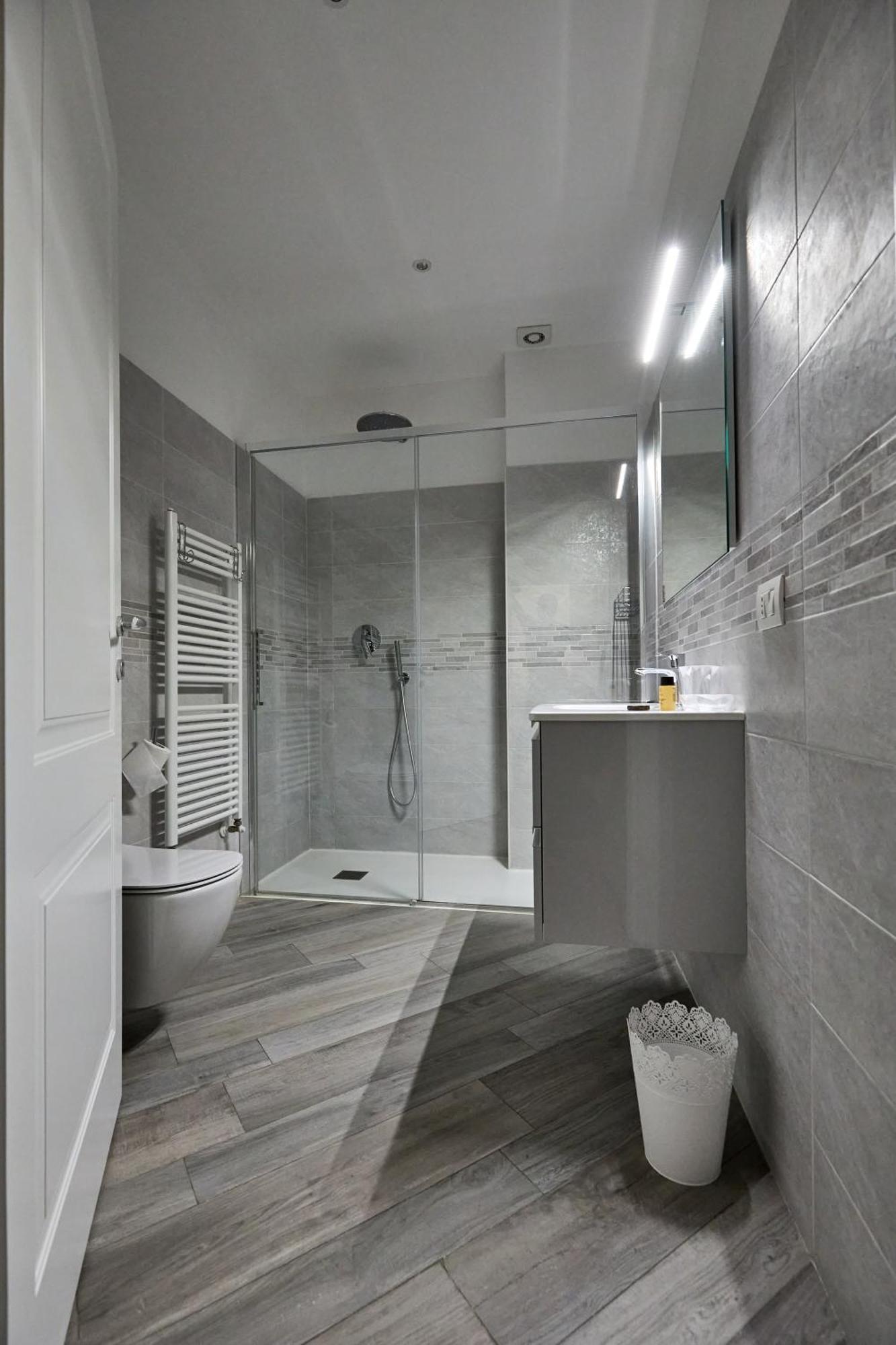 La Torre Lunga -Smart Working- 150 M Dalle-From Due Torri-Two Towers โบโลญญา ภายนอก รูปภาพ